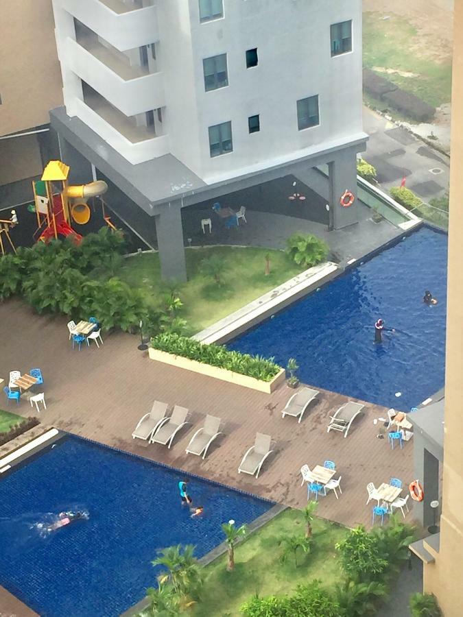 Ferienwohnung Dwharf Port Dickson Exterior foto